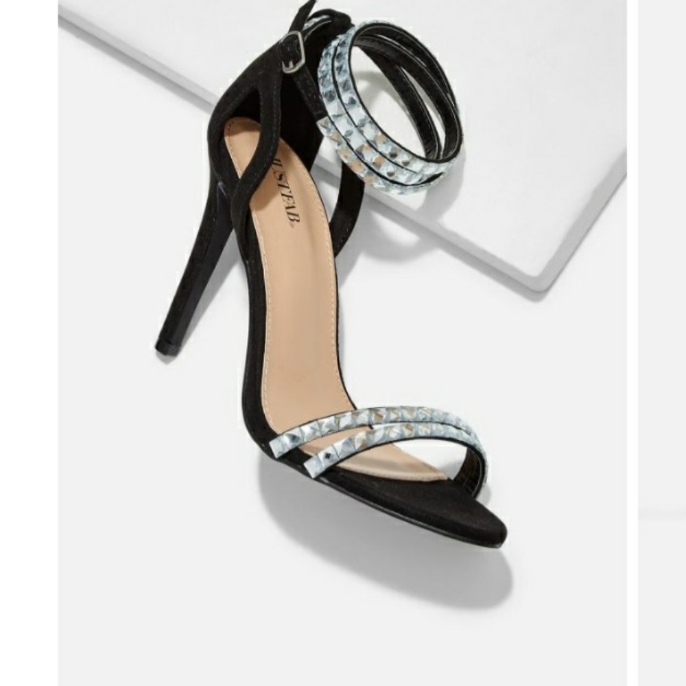 HEEL SANDAL